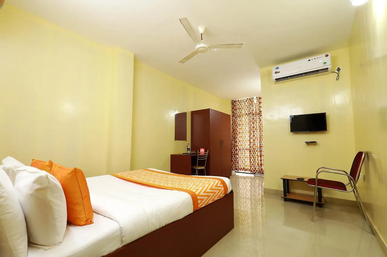 Hotel Oyo 6725 Palm Inn Alwaye